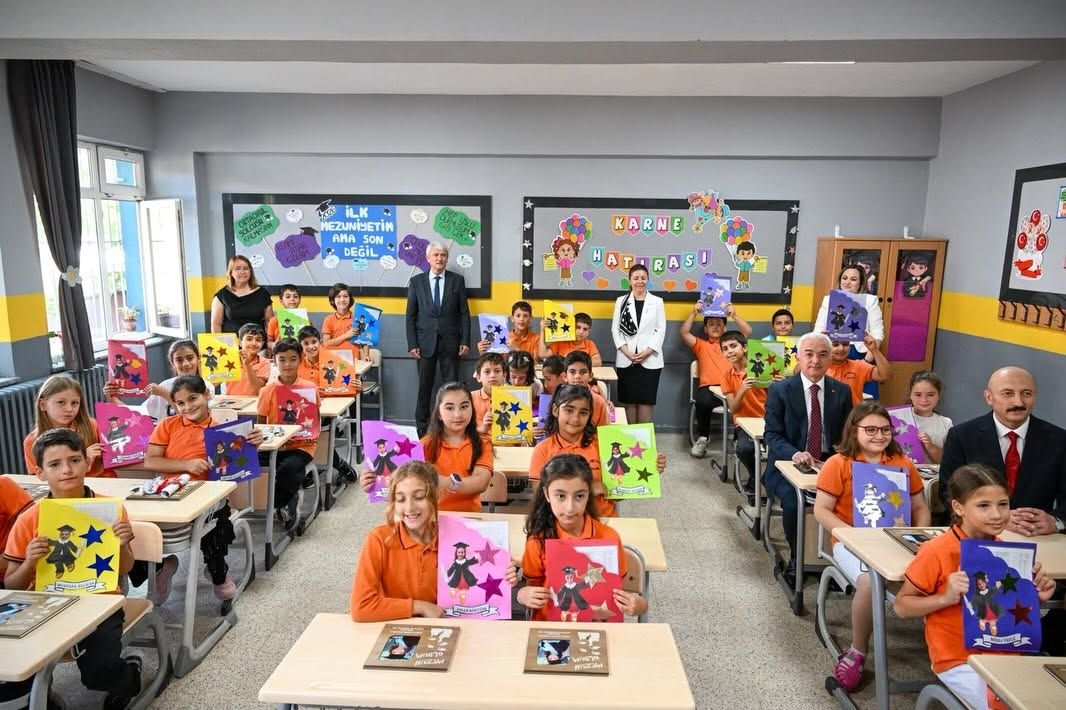 Kırklareli’nde 53 bin 822 öğrenci karne aldı