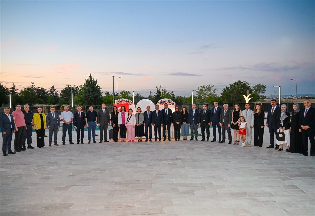 Vali Turan'dan görev yeri değişen idarecilere vefa programı